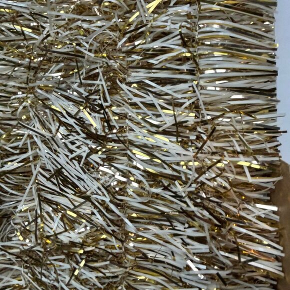 Set of 2 Vintage Christmas Tinsel Garland Italian Gold White 36 feet In Box - Picture 4 of 11